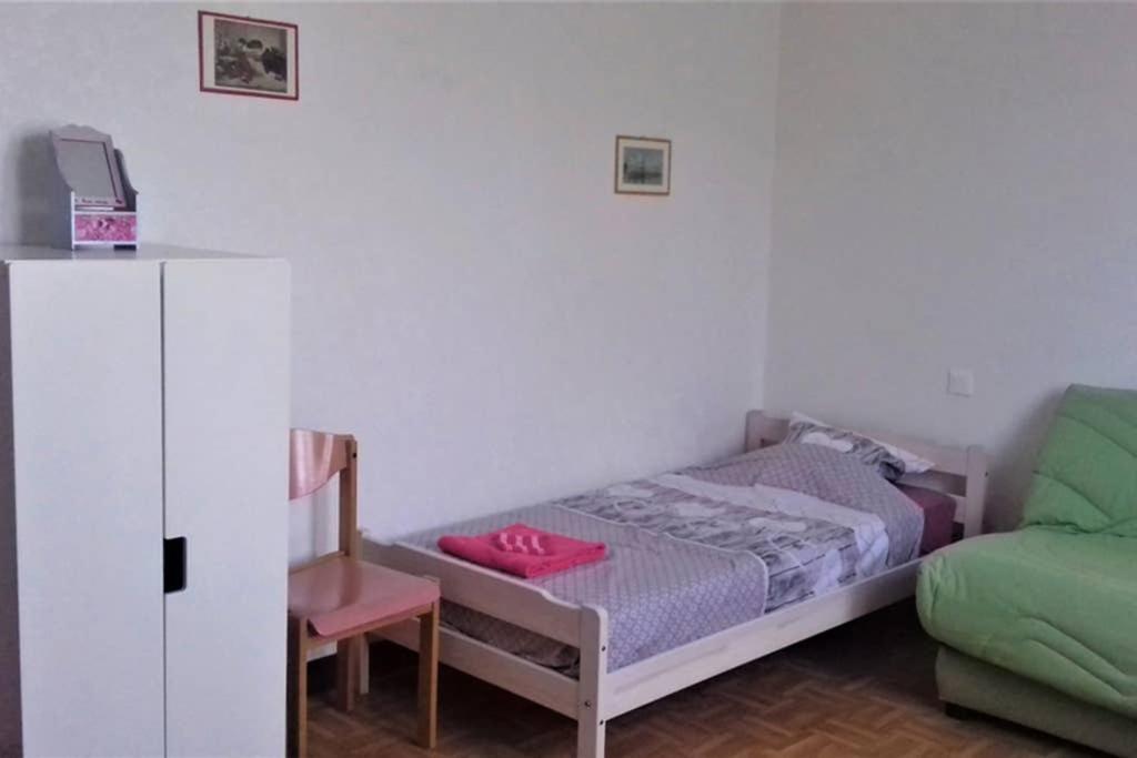 Spacieux Appartement Proche Centre Et Piscine Condom Eksteriør bilde